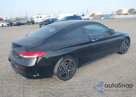 2023 Mercedes-Benz C 300 4Matic z USA, uszkodzony, nr VIN W1KWJ8EB7PG121891